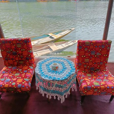 Island Homestay Srīnagar Esterno foto