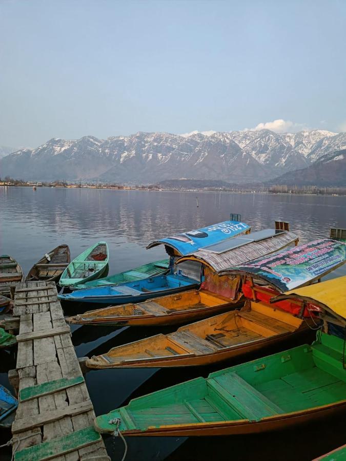 Island Homestay Srīnagar Esterno foto