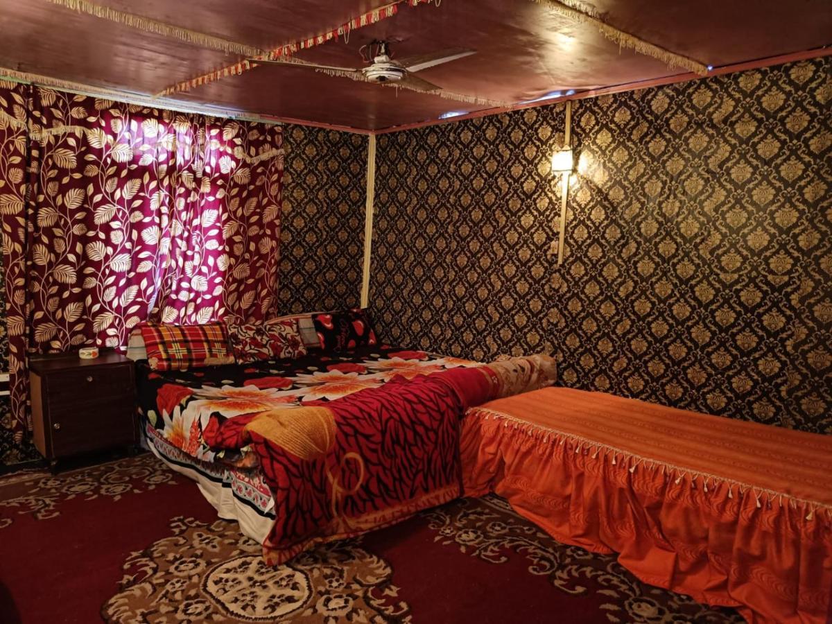Island Homestay Srīnagar Esterno foto