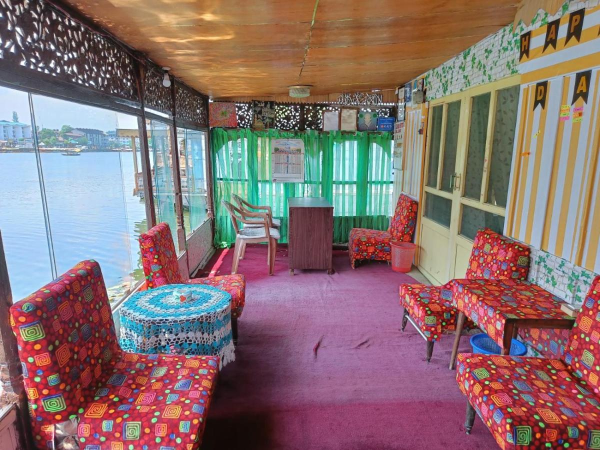Island Homestay Srīnagar Esterno foto